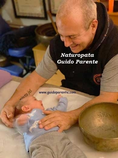 trattamento colichetta su un  bimbo di un mese - StudioNaturopatia GuidoParente