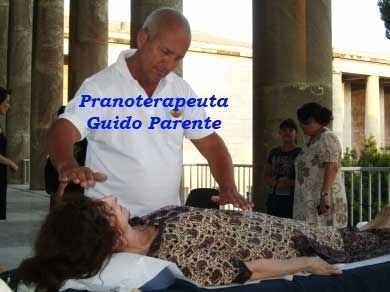 pranoterapia su cliente - StudioNaturopatiaGuidoParente